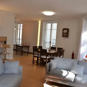  Apartment Face Au Palais Des Papes France